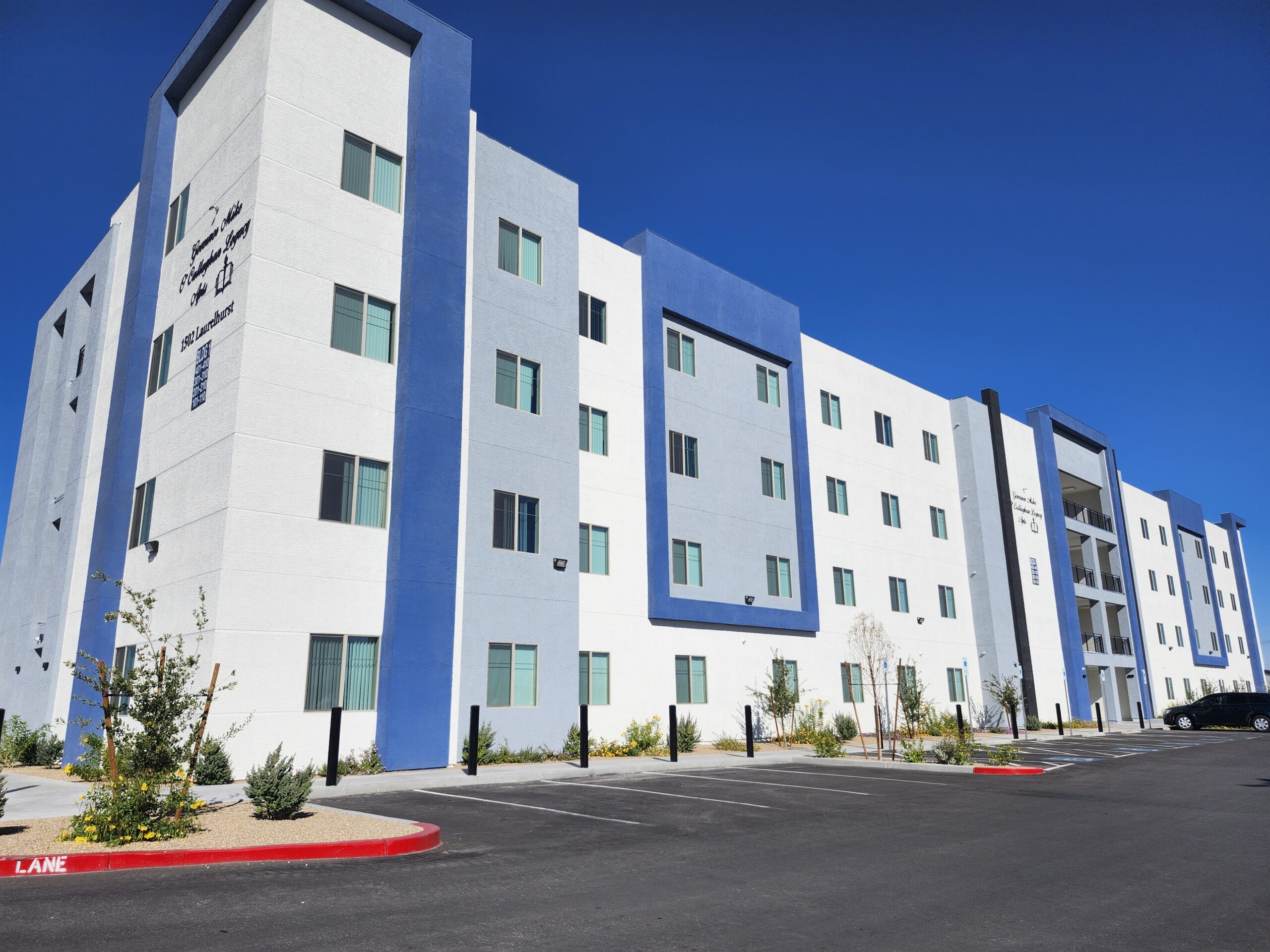 Governor Mike O'Callaghan Apartments — photo 4